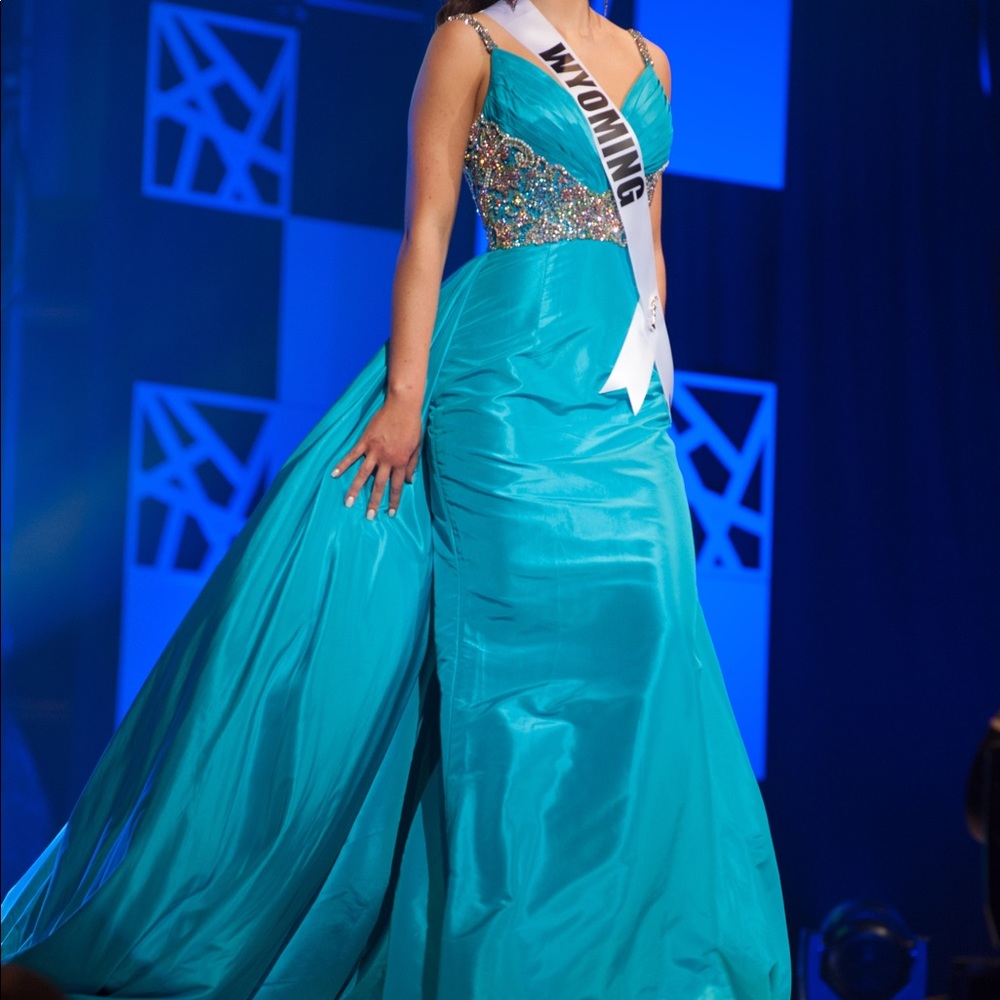 Sherri Hill Couture Dress